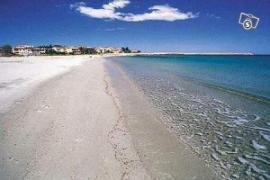 proprio sulla sabbia 35 metri reali dalla riva case vacanze Sardegna 1