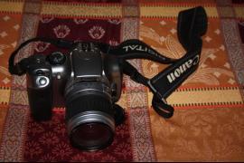 Reflex digitale Canon EOS 300D con obiettivo Canon EF... 3