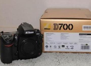 Nikon D700 e 24-120mm lens